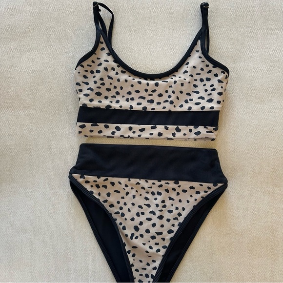 Beach Riot Bikini - Picture 5 of 5